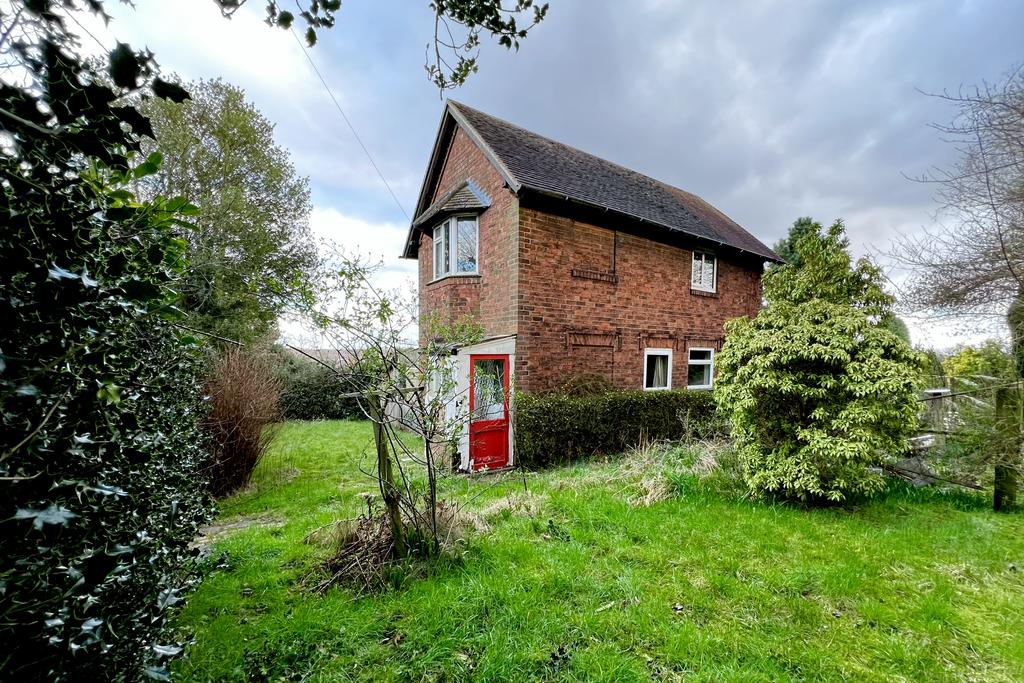Hillwood Road, Four Oaks 2 bed cottage for sale £600,000
