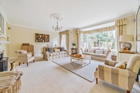 7 Greenways, Beckenham, BR3 3NG
