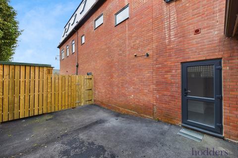 1 bedroom apartment to rent, Station Road, Addlestone, KT15