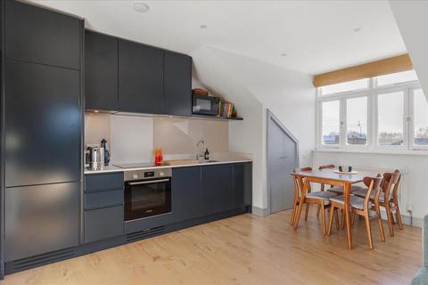 1 bedroom apartment for sale, Fulham Palace Road, Hammersmith, London, W6