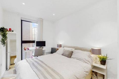 2 bedroom flat to rent, Dock Street, Tower Hamlets, LONDON, E1