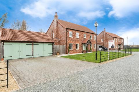 4 bedroom detached house for sale, Gambrel Fold, Barmby On The Marsh, DN14