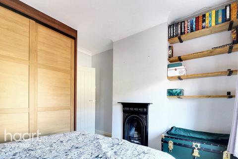 143 Marks Road, Romford, RM7 7AF