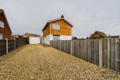 60 Clover Road, Attleborough, NR17 2JQ