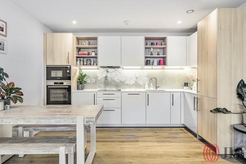 2 bedroom apartment for sale, Mary Neuner Road London N8