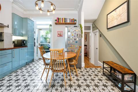 5a Horsell Road, London, N5 1XL