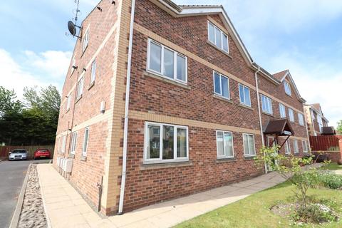 2 bedroom flat to rent, Owlcotes Road, Pudsey, West Yorkshire, UK, LS28