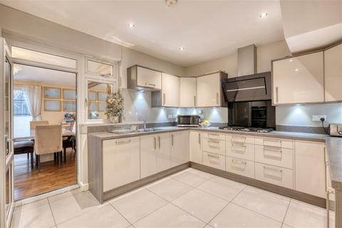 4 bedroom semi-detached house for sale, Bristol Road South, Northfield, Birmingham, B31 2SR