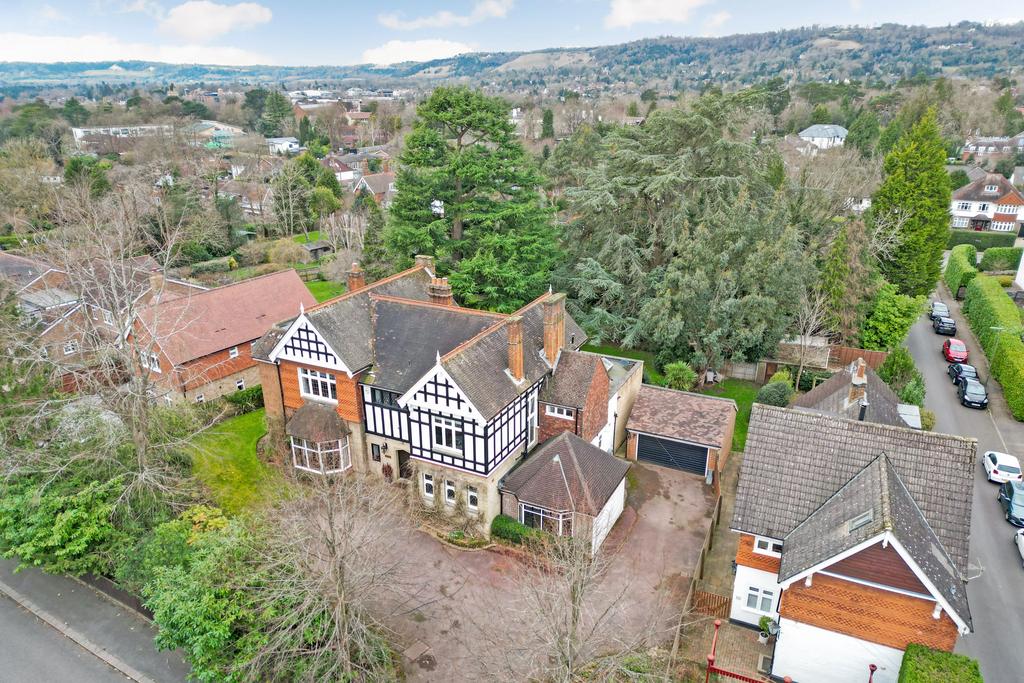 Blanford Road, Reigate, Surrey, RH2 6 bed detached house for sale £