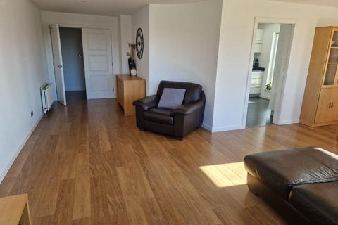 2 bedroom flat to rent, Queens Lane North, West End, Aberdeen, AB15