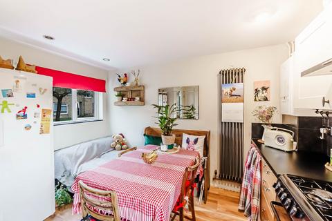 82 Teversham Drift, Cambridge, CB1 3LL