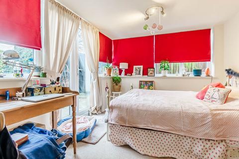 82 Teversham Drift, Cambridge, CB1 3LL