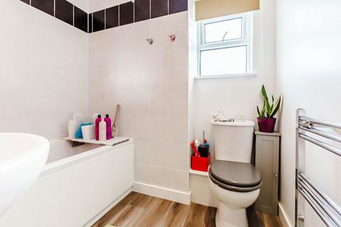82 Teversham Drift, Cambridge, CB1 3LL