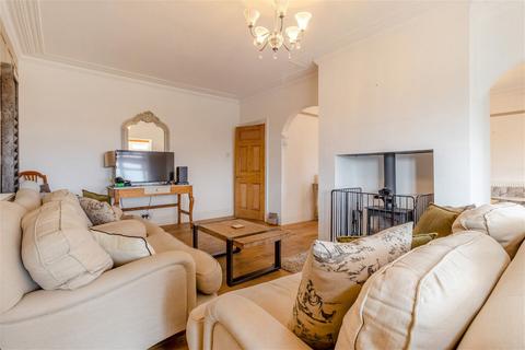 122 Hemingfield Road, Hemingfield, Barnsley, S73 0QA