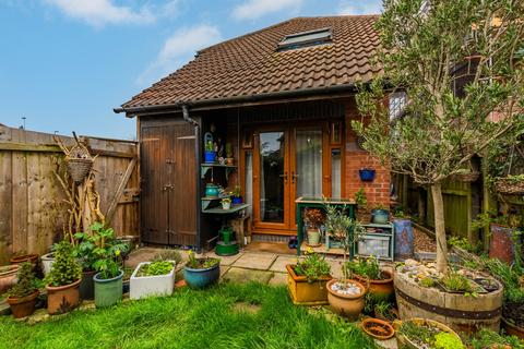 43 Callander Close, Cambridge, CB4 2XJ