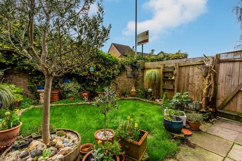 43 Callander Close, Cambridge, CB4 2XJ