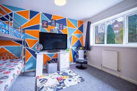 42 Brynawel, Caerphilly, CF83 2EX