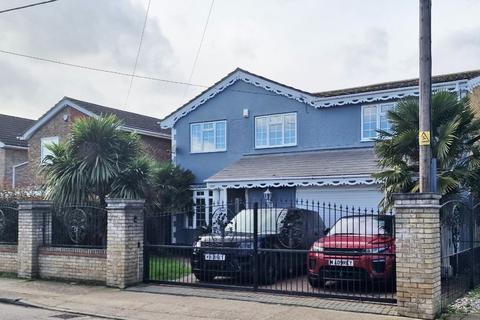 5 bedroom detached house for sale, Church Parade, Canvey Island
