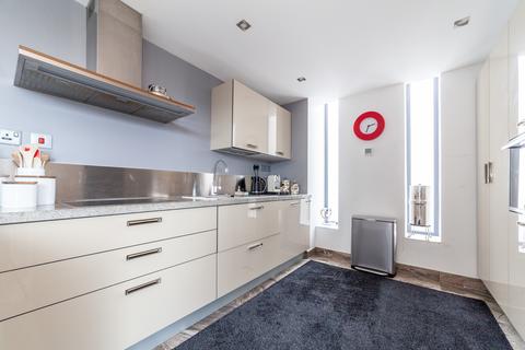 3 bedroom apartment to rent, Douglas Street, London SW1P