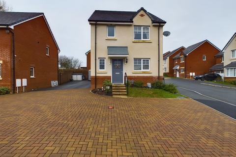 3 bedroom detached house for sale, Blue Lake Close, Ebbw Vale, NP23