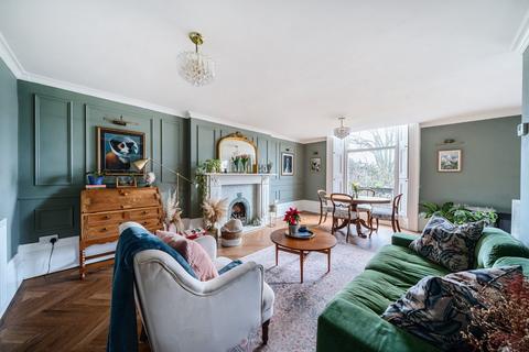 2 bedroom apartment for sale, Queens Road, Cheltenham, Gloucestershire, GL50