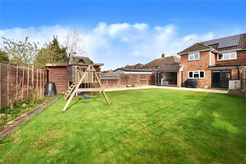 4 bedroom semi-detached house for sale, Smallfield, Surrey, RH6