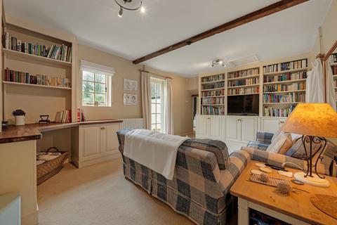 5 bedroom farm house for sale, Main Street Hoggeston Buckingham, Buckinghamshire, MK18 3LQ