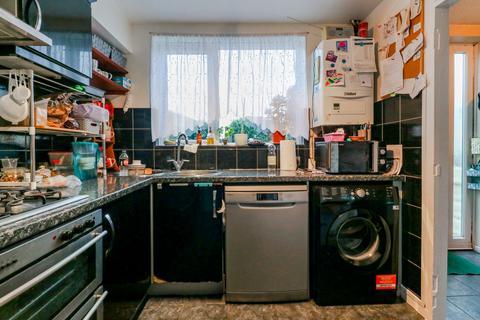 106 Kennedy Avenue, Enfield, EN3 4PB