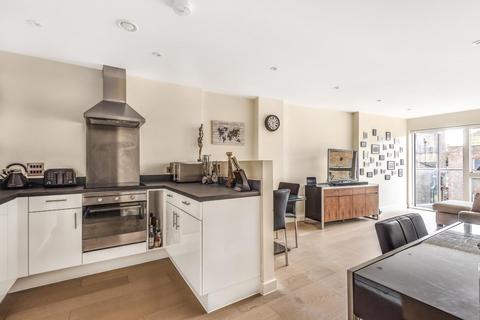 2 bedroom flat for sale, Singer Mews, Clapham