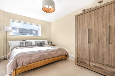 2 bedroom flat for sale, Singer Mews, Clapham