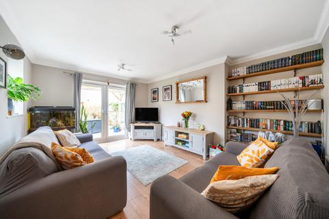 114 Avenue De Gien, Malmesbury, SN16 9GY