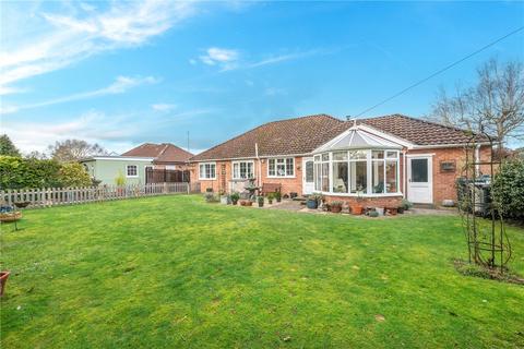 3 bedroom bungalow for sale - Tower Drive, Woodhall Spa, Lincolnshire, LN10