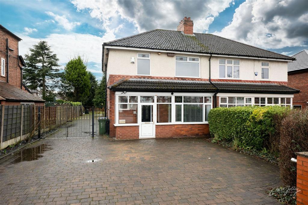 Marple Road, Offerton, Stockport SK2 5QB 3 bed semidetached house for