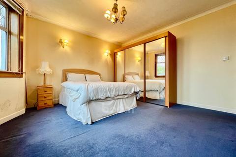 3 bedroom detached house for sale, 8 Ladysmith Road, Kilbirnie