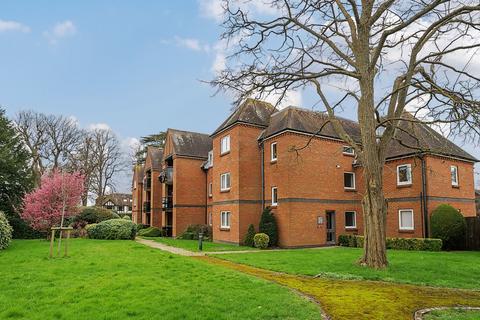 2 bedroom flat for sale, The Avenue, Herondean The Avenue, PO19