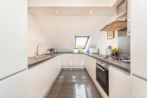 2 bedroom flat for sale, Irving Mews, London, N1