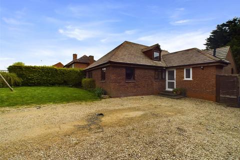 3 bedroom bungalow for sale, Broomhall Green, Broomhall, Worcester, Worcestershire, WR5