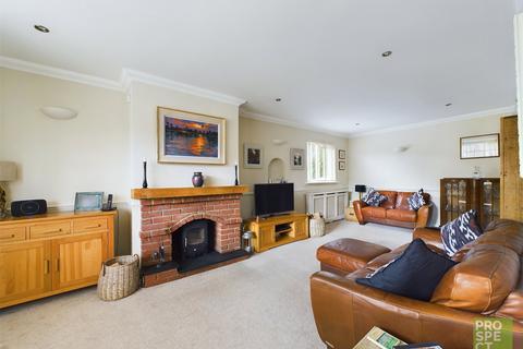 4 bedroom detached house for sale, Warfield Street, Warfield, Berkshire, RG42