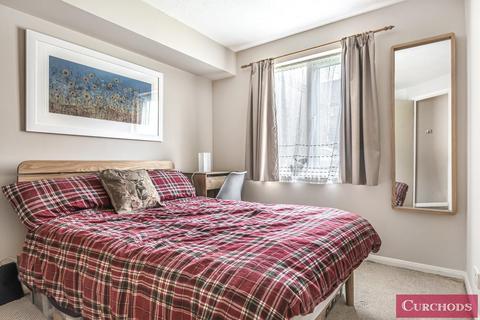 2 bedroom apartment for sale, Foxhills, Woking, GU21