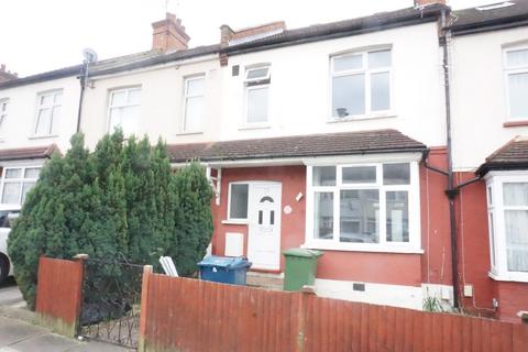 3 bedroom terraced house to rent, Whitby Road, HA2