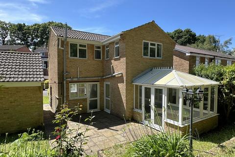 4 bedroom detached house for sale, Partridge Road, Dibden Purlieu, SO45