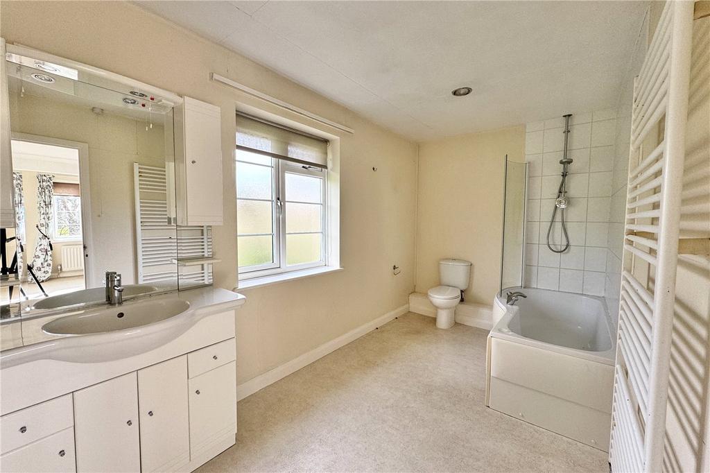 Bed 1 En-Suite