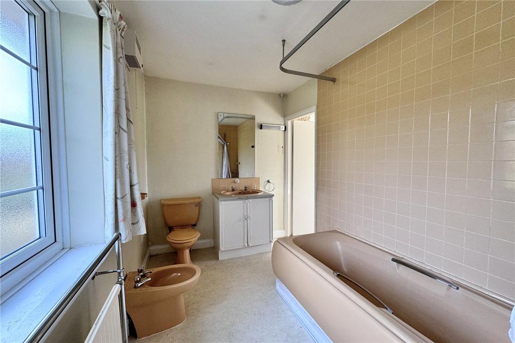 Fam Bathroom