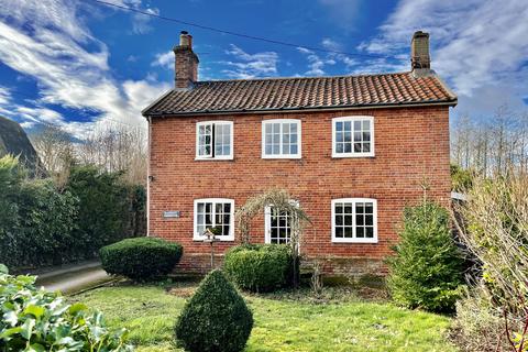 3 bedroom detached house for sale, The Common, Diss IP21