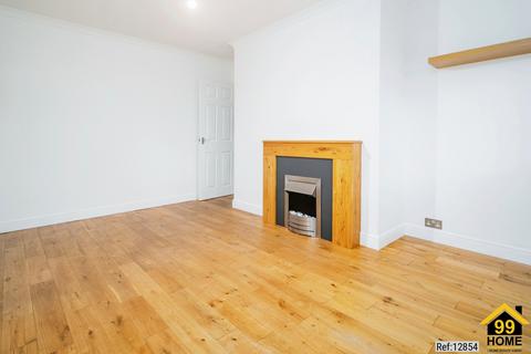 39 Brookside, South Mimms, Potters Bar, EN6 3PT
