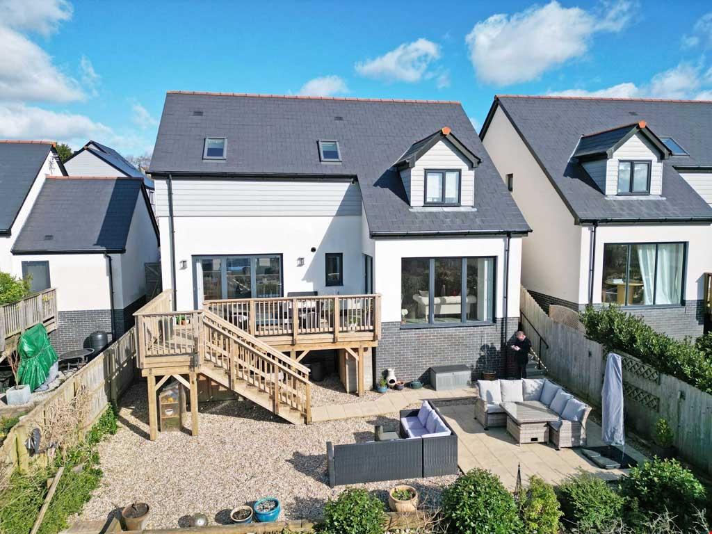 Kenwyn Heights, Shortlanesend, Truro, Cornwall 3 bed detached house for