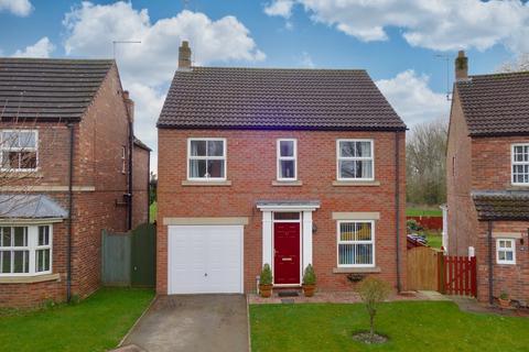 4 bedroom detached house for sale - Halifax Close, Full Sutton, York