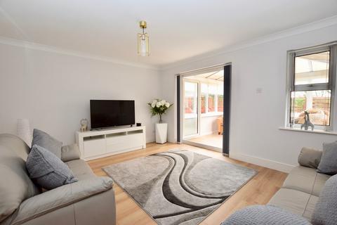 17 Halifax Close, Full Sutton, York, YO41 1NU