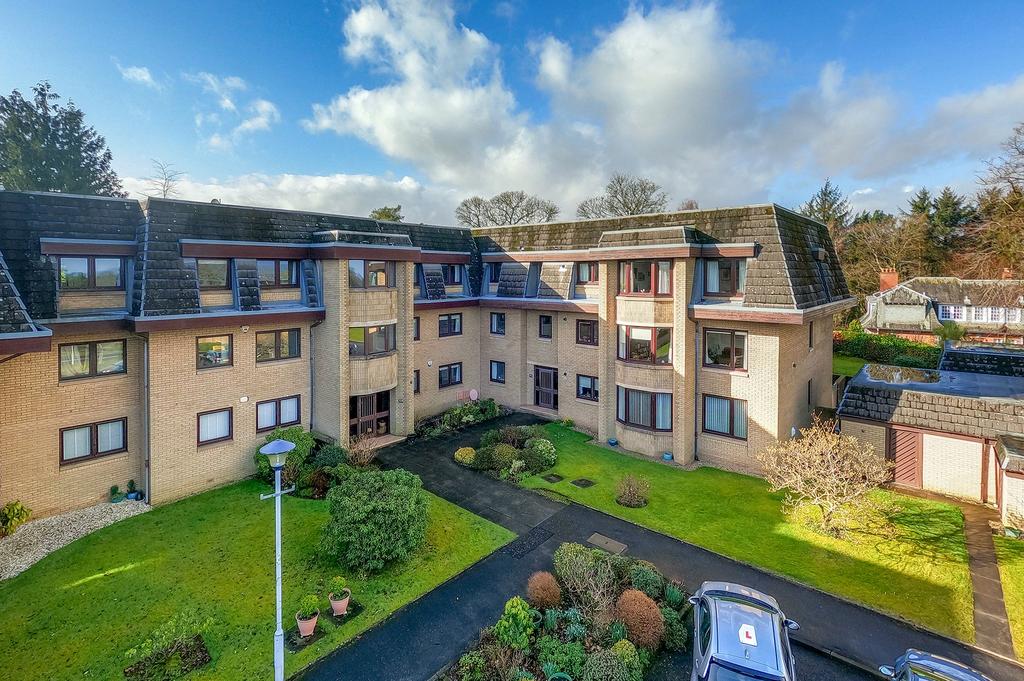 St Germains, Bearsden 2 bed apartment £250,000
