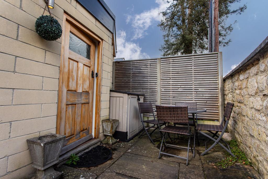 Courtyard patio